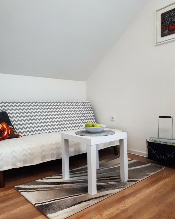Apartman Lena Tusilovic Екстериор снимка